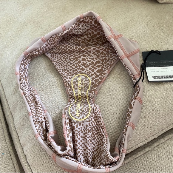 Acacia Waikoloa Stitched Bottom Size L - Picture 6 of 8